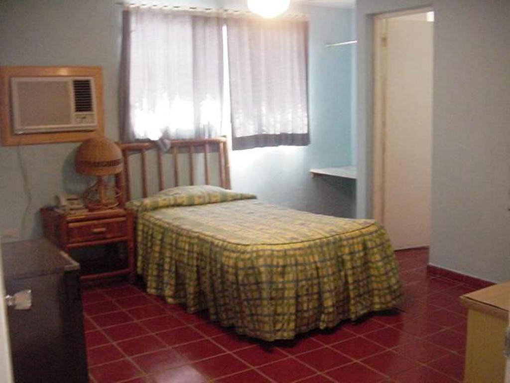 Hotel Caribe Barahona Esterno foto