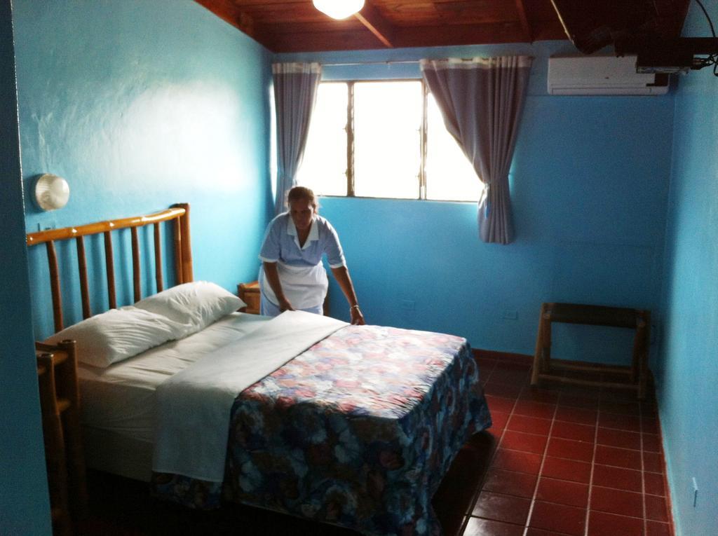 Hotel Caribe Barahona Esterno foto