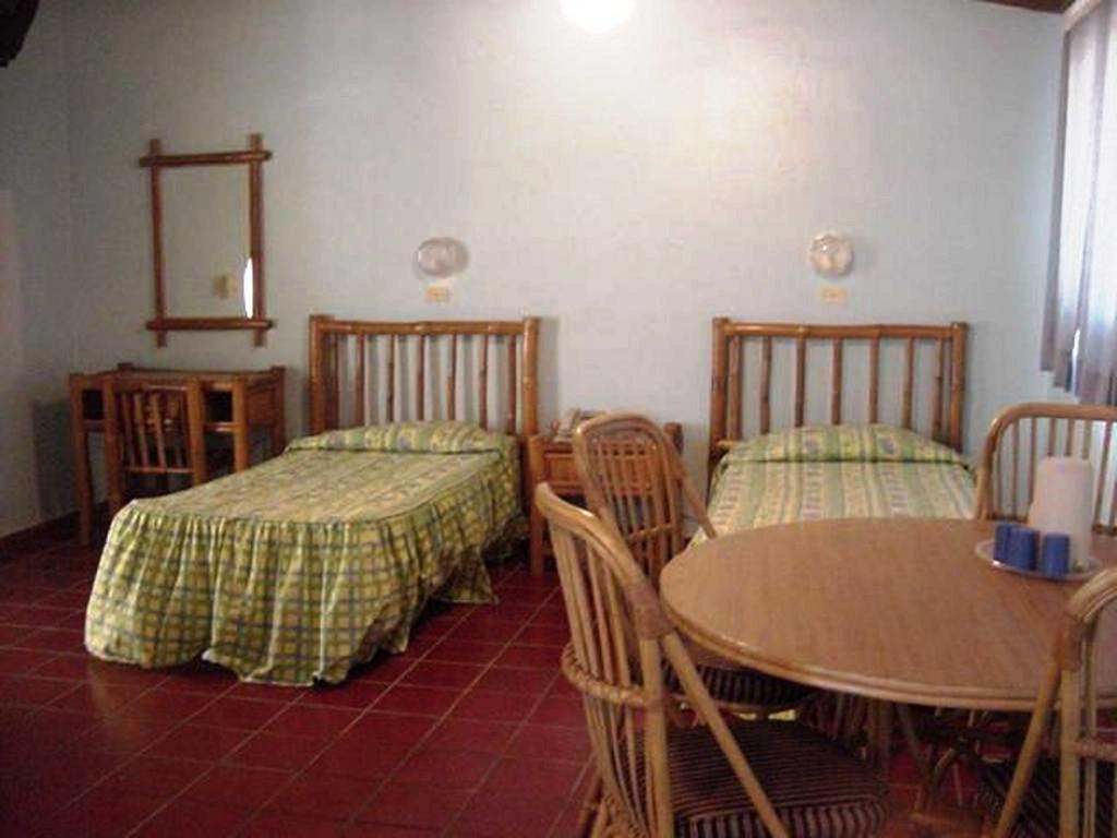 Hotel Caribe Barahona Esterno foto