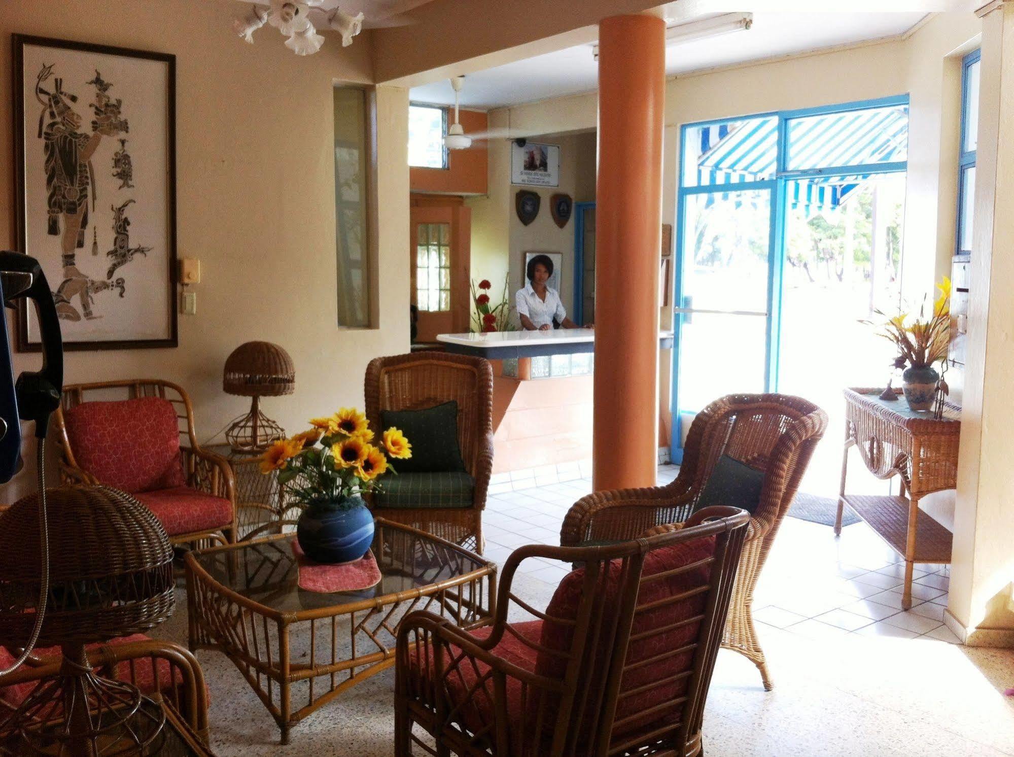Hotel Caribe Barahona Esterno foto
