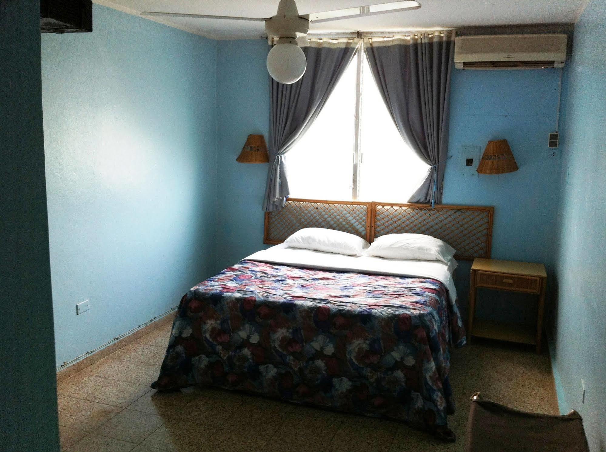 Hotel Caribe Barahona Esterno foto