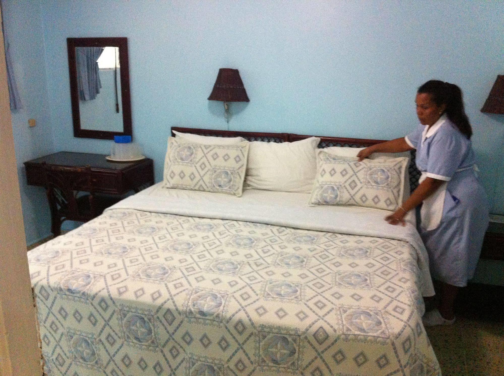 Hotel Caribe Barahona Esterno foto