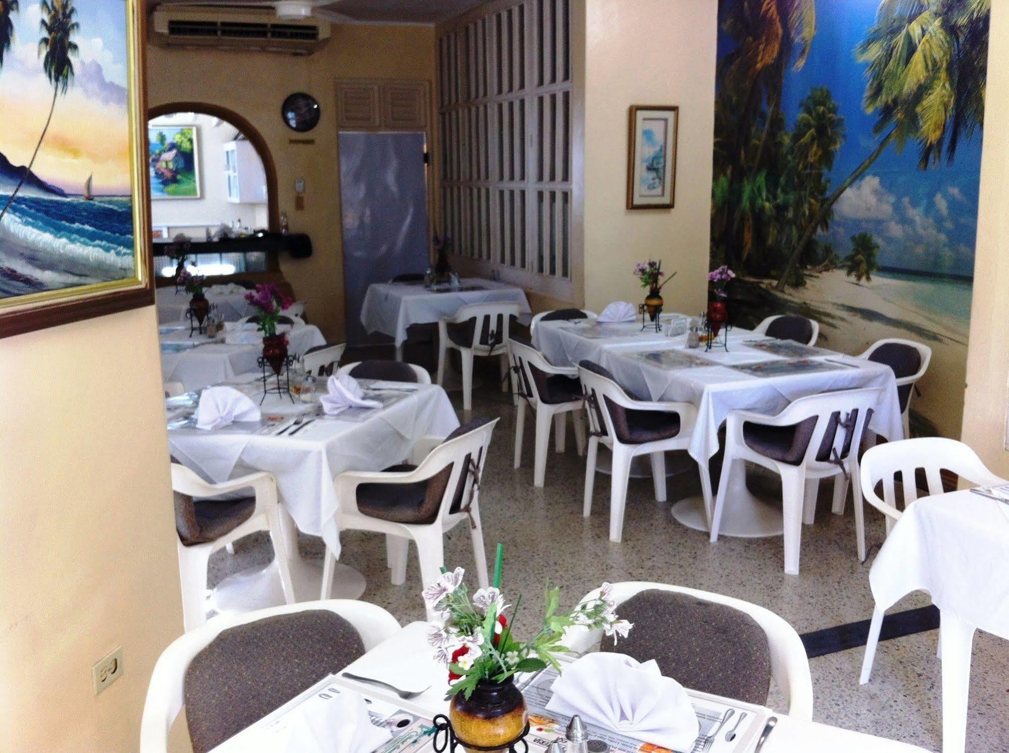 Hotel Caribe Barahona Esterno foto
