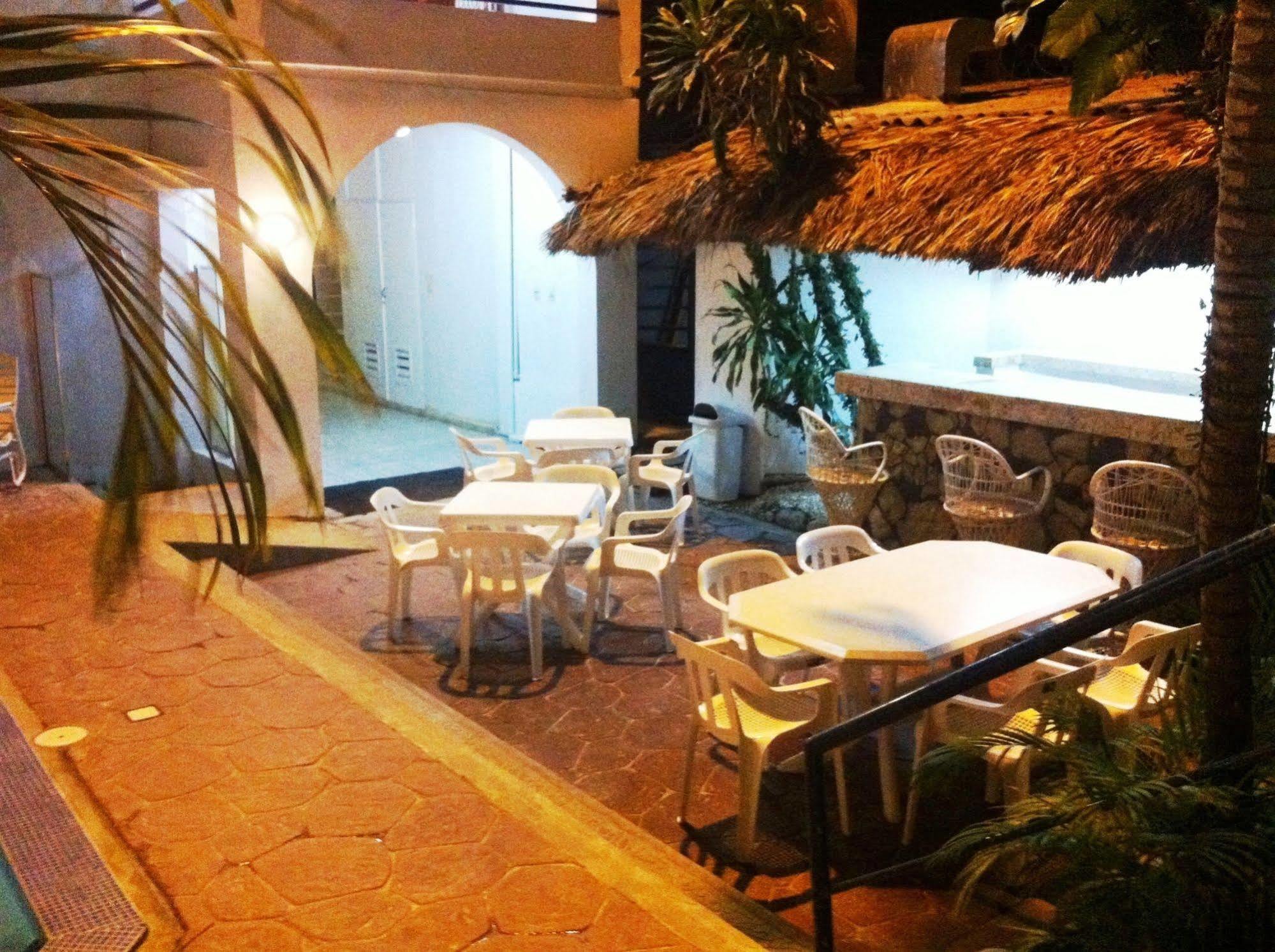 Hotel Caribe Barahona Esterno foto